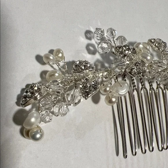 Silver, Pearl, and Rhinestone Floral Hair Comb Bridal or formal occasion - Picture 2 of 6